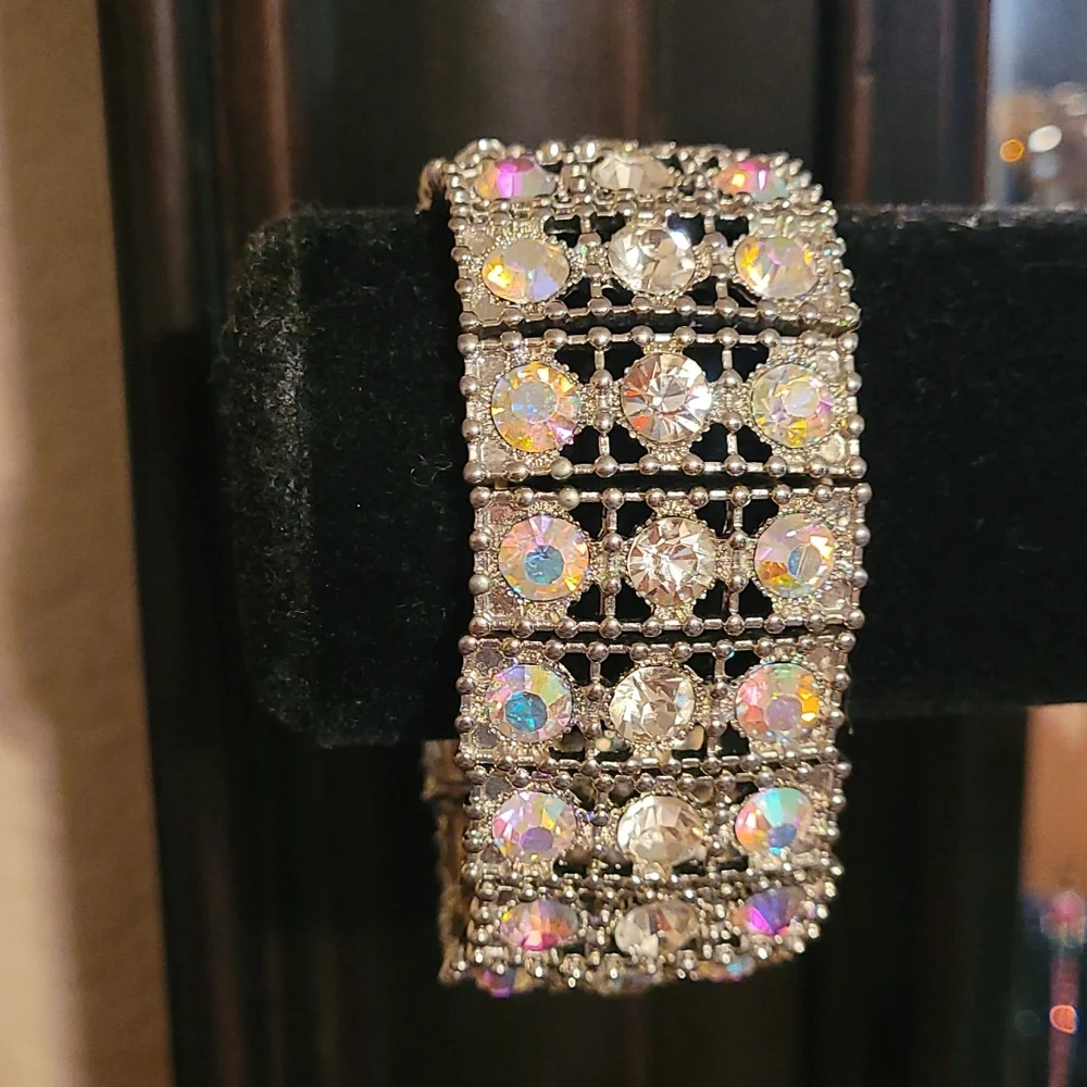 J Lo Multi-Color Bling Expandable Bracelet - Picture 6 of 8